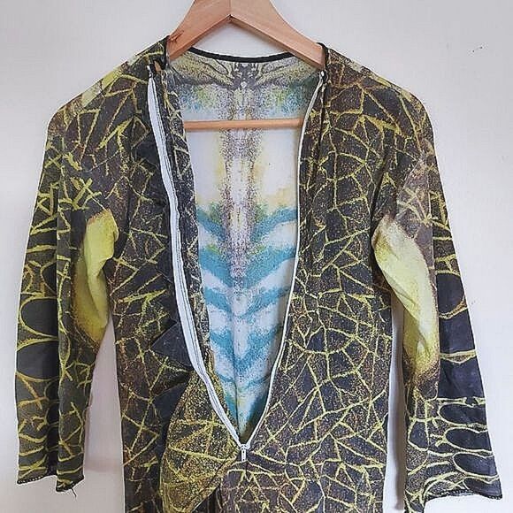 Pre-loved dinosaur catsuit onesie for costuming / upcycling - Picture 5 of 7